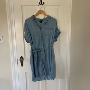 A Pea in the Pod maternity dress